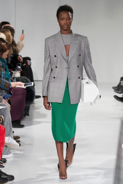Look 13
